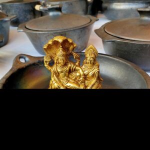 Vishnu Laxmi Sitting 4 Inch